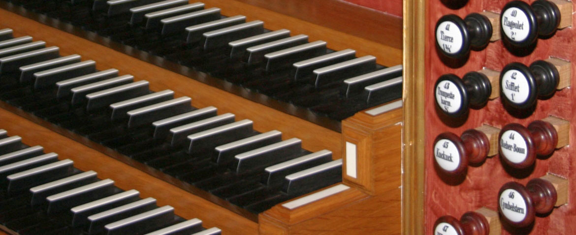 Die Orgel von St. Jakobus, Detail Manuale und Register rechts
